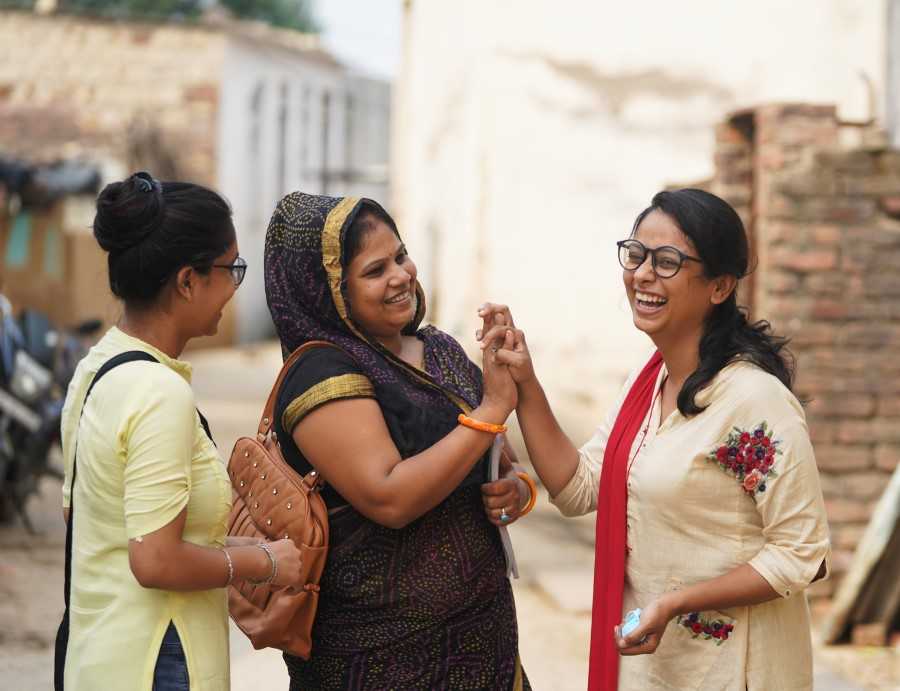 "three happy women"